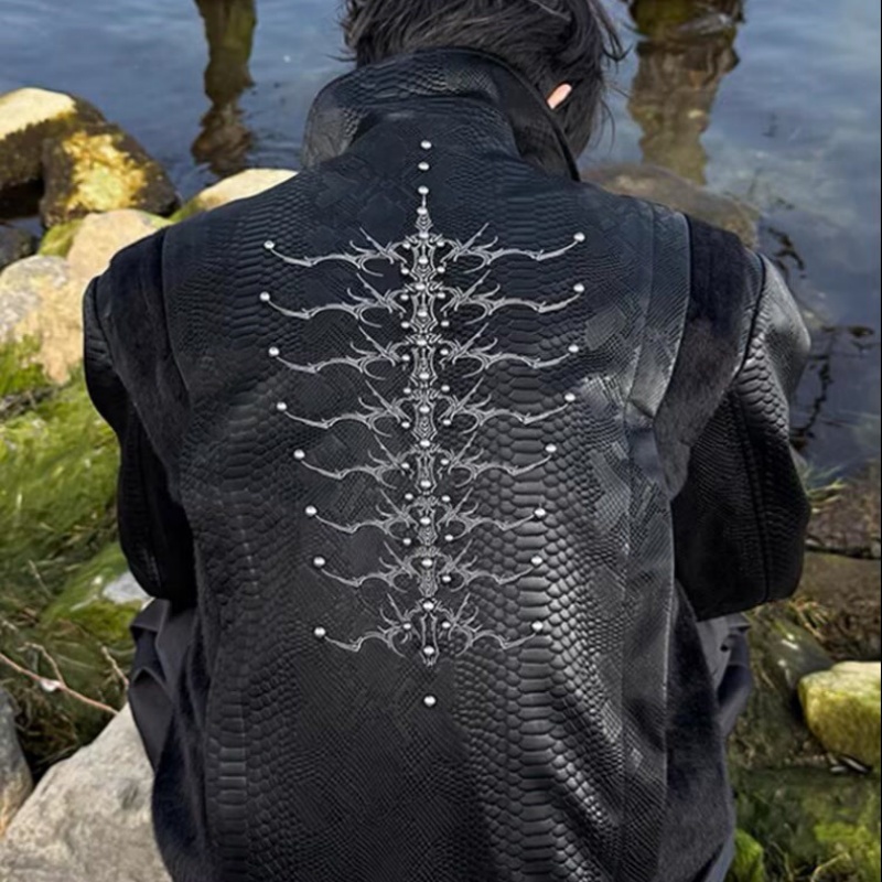 メンズ ブラック スネーク エンボス加工 ジャケット 背中刺 - Streetwear Zipper のレビューと価格