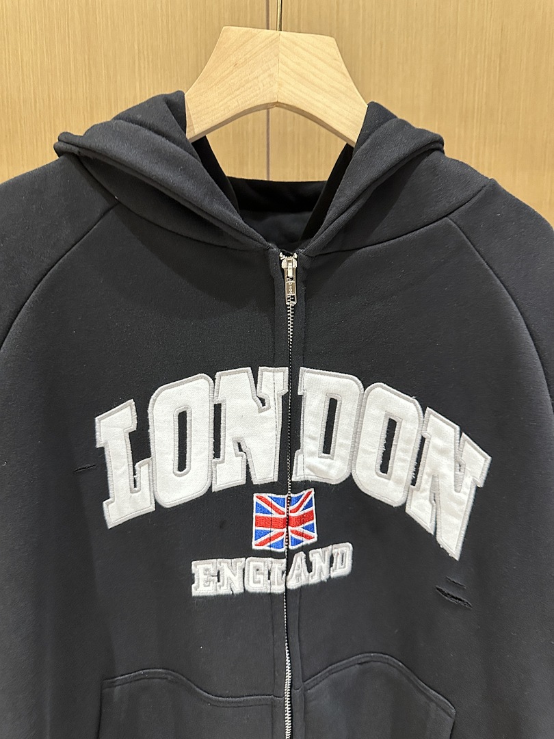 25S ウォッシュド デコンストラクテッド ロンドン 刺繍  - Streetwear Brands London のレビューと価格